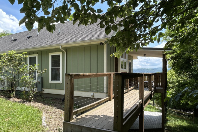 Photo - Just Beyond Downtown Boone with Amazing Mountain Views! House