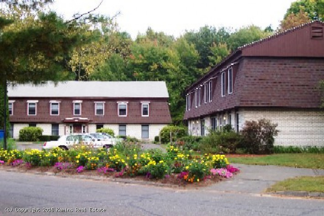 Apartment outside - Kamins Real estate Apartments