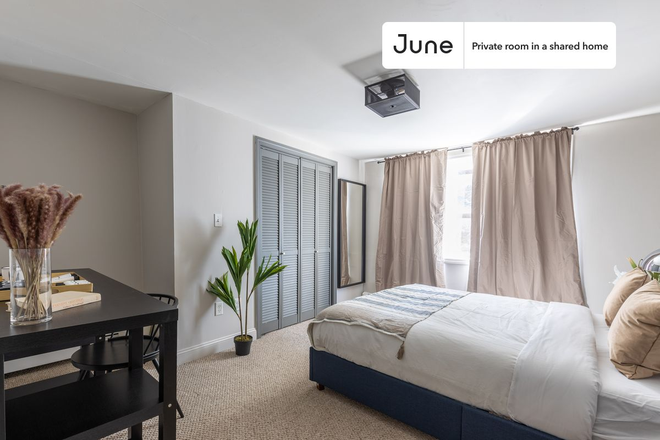 Photo - Private bedroom in 5 bed/3 bath Home