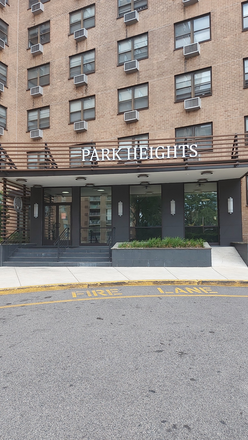Outside Street View - Park Heights Apartments