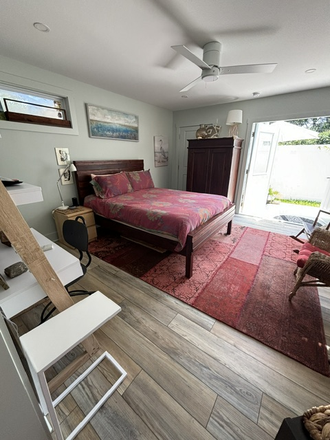 Bedroom - Studio Apartment West Ashley- 2 miles from Downtown