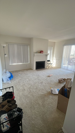 We just moved into the apartment, hence the boxes. Those have been cleared up. - Hall Accommodation