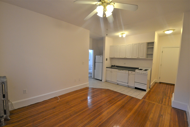 Kitchen - 1 bed CLOSE TO CAMPUS! - Symphony Rd - H/HW INCLUDED!