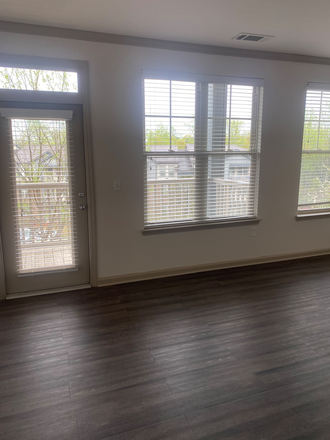 Communal living space - Century New Holland Apartments