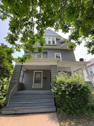 Front of House - 203 Bridge St. Unit #2