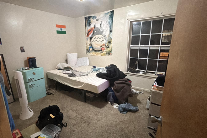 Bedroom - Beau Jardin Apartments