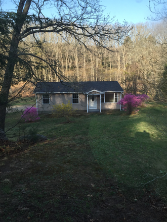 Will update interior photos 6/20 - Bedroom for rent in quiet home, 3 miles from campus