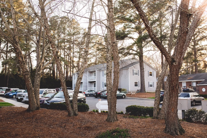 Community - Ashton Woods  at East Carolina Apartments