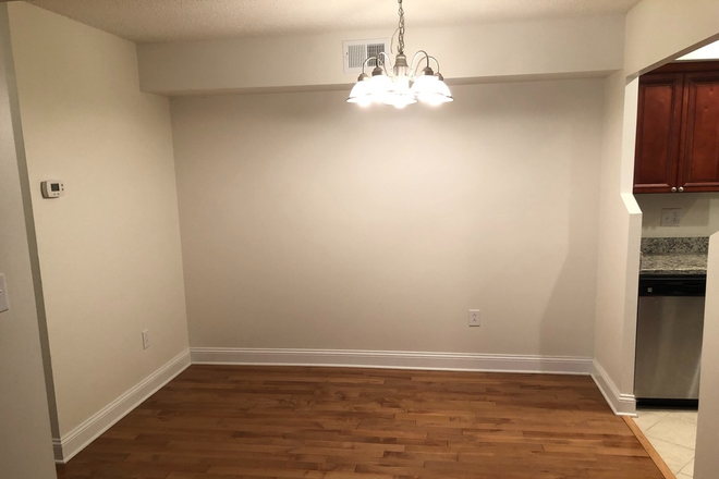 Renovated Dining Room - Turtle Creek Condos