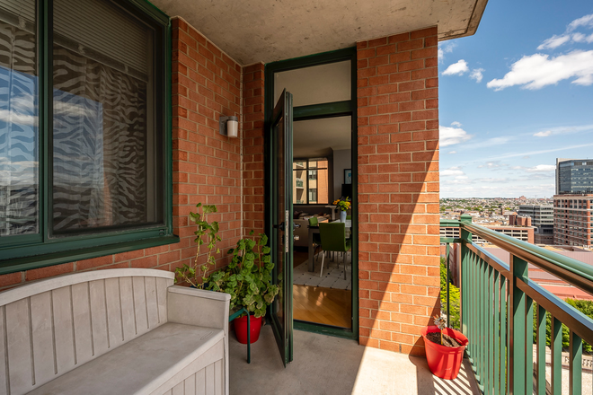 Balcony - 414 Water Street, #1502 Apartments