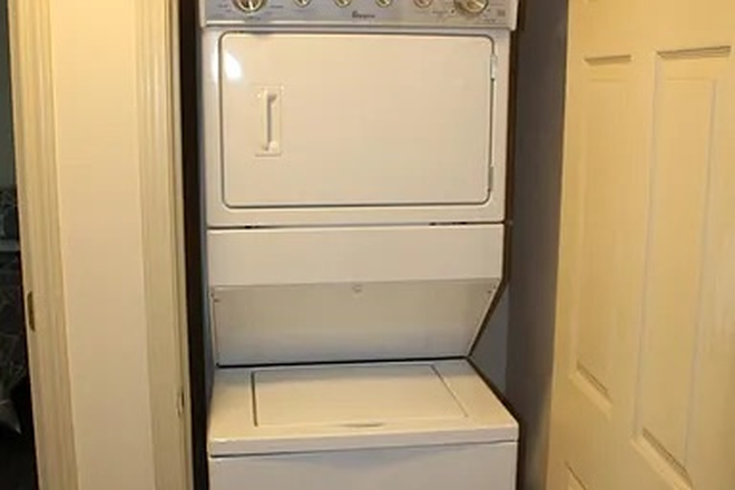 Washing machine and dryer - Grand Avenue Townhomes