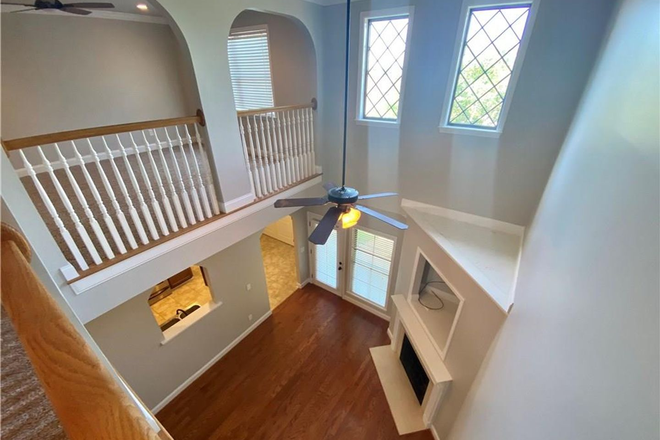 Photo - 1994 Stephanie Court House