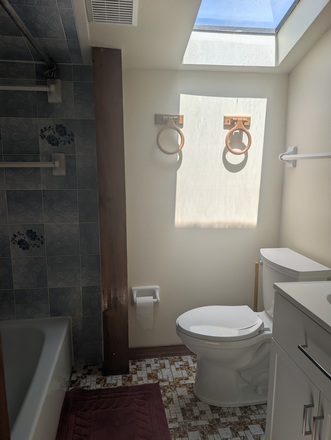 Bathroom - Upper floor 2 bedroom large apartment