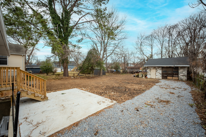 Backyard - Furnished and Fully Renovated 2 level 6 bedrooms 6 bath 1 car garage single family House