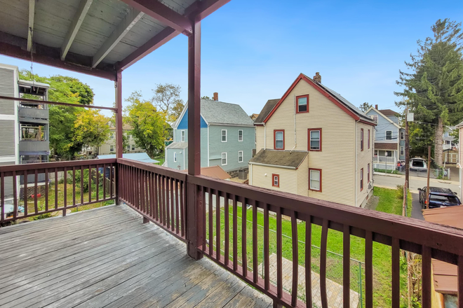deck - Modern 3 Bed 1 Bath!!!! Apartments