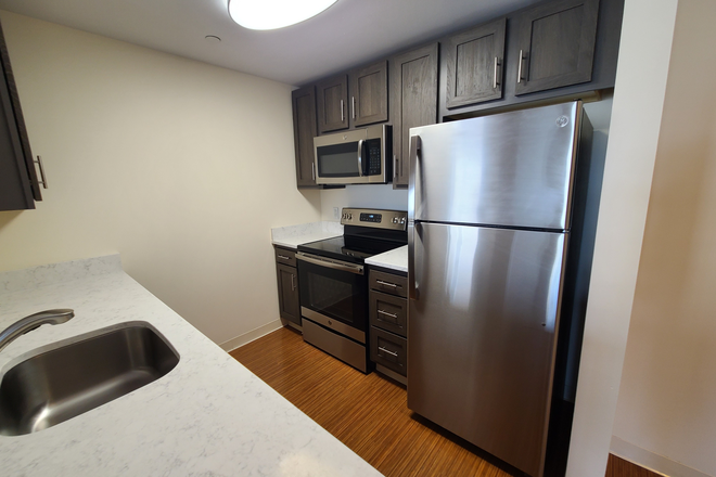Kitchen - **One Bedroom Plus Office Next to Campus!*** Luxury Living! Or use as a 2 Bedroom! Apartments