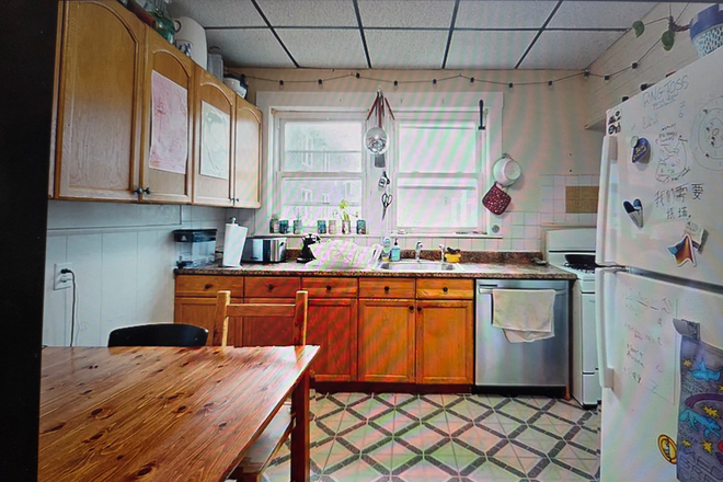 Kitchen - Close to Tufts, No Broker Fee, 3 Bedroom 1 Bath, $3300/Month, Duplex