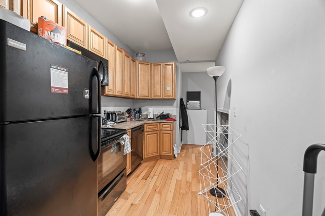 Kitchen - 1848 N 17th St Unit C Townhome