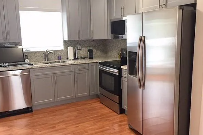 Granite Kitchen - NEW MODERN DUPLEX CLOSE TO UNIVERSITY OF MIAMI CAMPUS Duplex