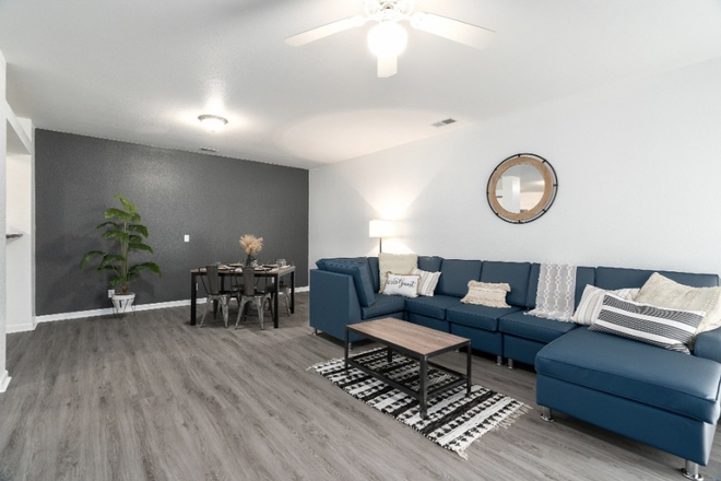 Living room - Station 21 Apartments