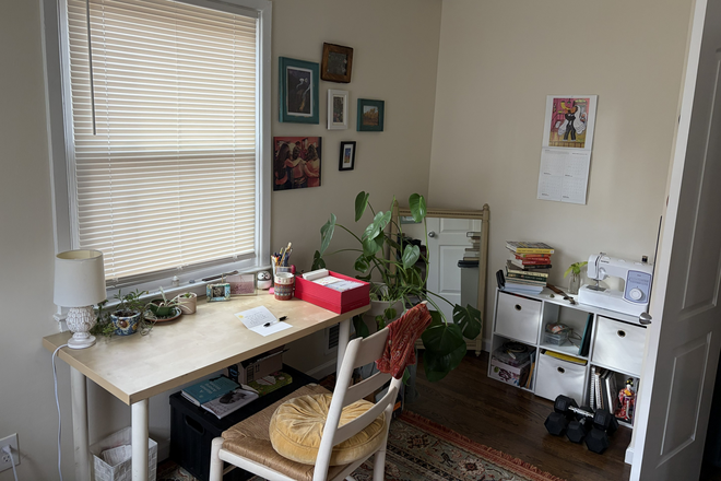 Bedroom 2 - 3BR apt-N.Harrison St-Princeton