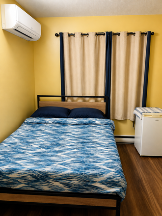 Bedroom A: $1130 Private room with Double sized bed - (FOR MALE) Private room for rent in a shared Townhouse at Mississauga Valley Boulevard