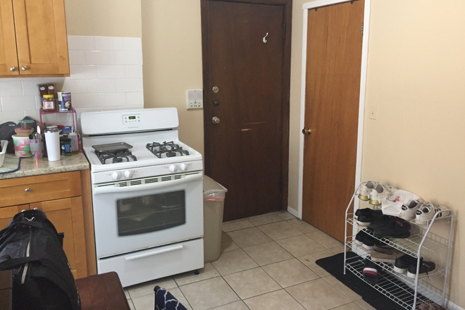Entry Doo at kitchen - 2 Bedroom / 1-Bath on campus just 1 block from BSB & Library Apartments