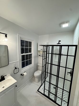 Bathroom #2 - Newly Renovated 3-Bedroom, 2 Bath House/Apartment – Available Oct 1 - July 31 w/ Option to Renew
