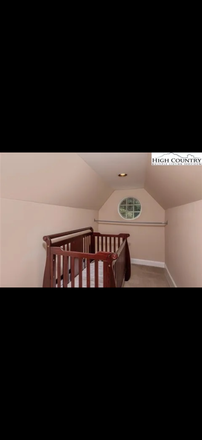 closet - House 10mins from Campus.