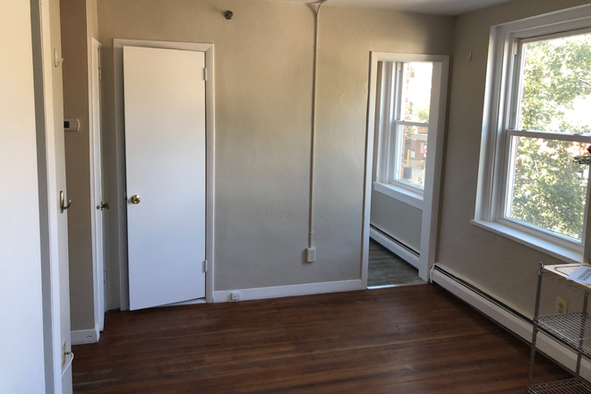living area - Studio apt-Spring St-Princeton