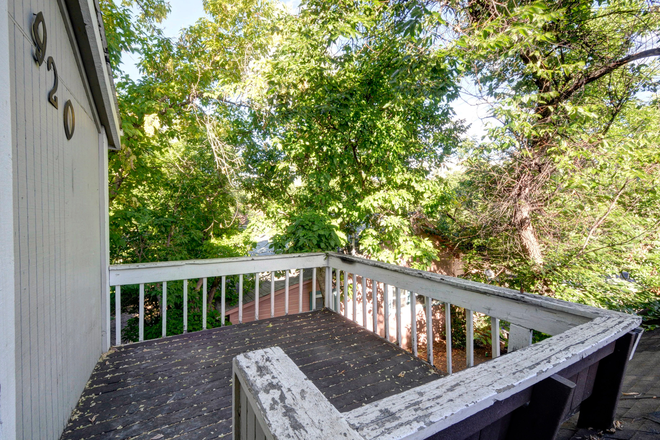 920 Marine Street Deck - 920 Marine St Apartments