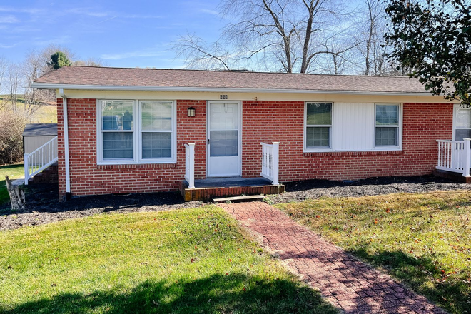  - 2 Bedroom 1 bath Duplex