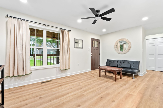 Photo - 318 Byrd Street House