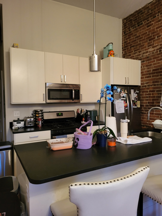 Kitchen/Dining - LOOKING FOR SUBLETTER (WITH OPTION TO TAKE OVER LEASE) Apartments
