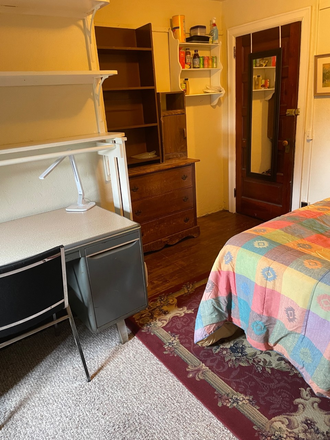 Bedroom - Furnished room for male PU affiliate in home-Greenholm St-Princeton