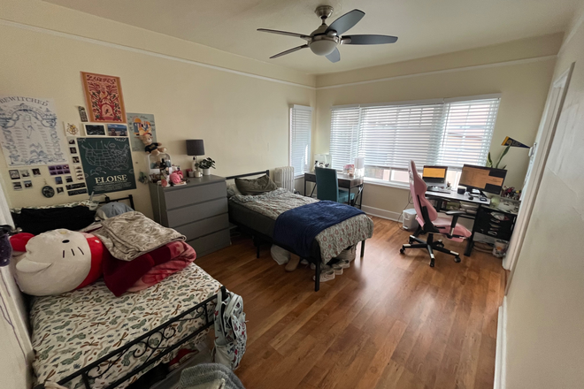 Bedroom - Northside Euclid Apartment, 2-5 mins to campus, $1000/month