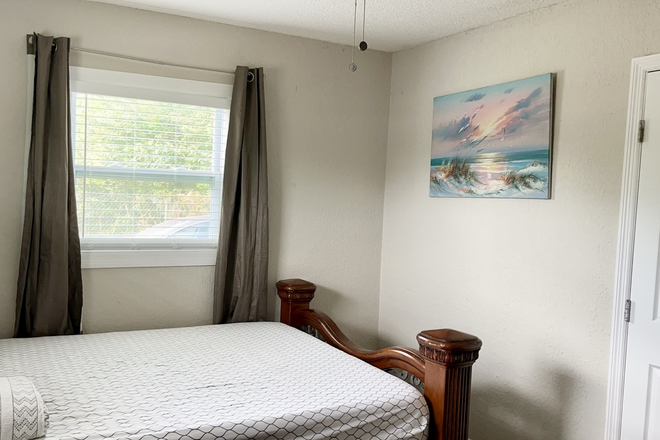 Bedroom#2 - 2 Quiet & Clean Fully Furnished Private Rooms Available – Ideal for UCF/ Valencia College Students House