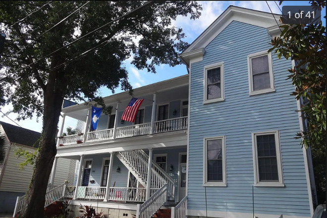 Outside street view - House walking distance to MUSC, OCT 1 move in