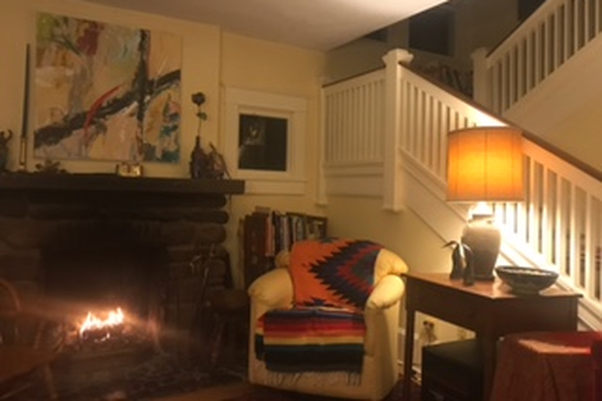 335 Hill St - Charming 3 bedroom cottage close to JMU House