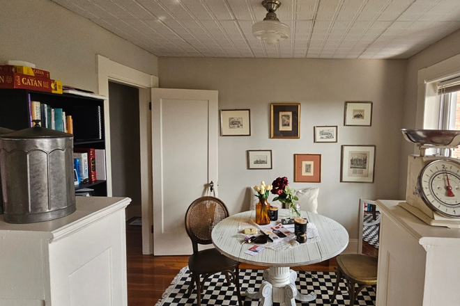 dining area - 1 bedroom in a 2bed/1bath Apartments