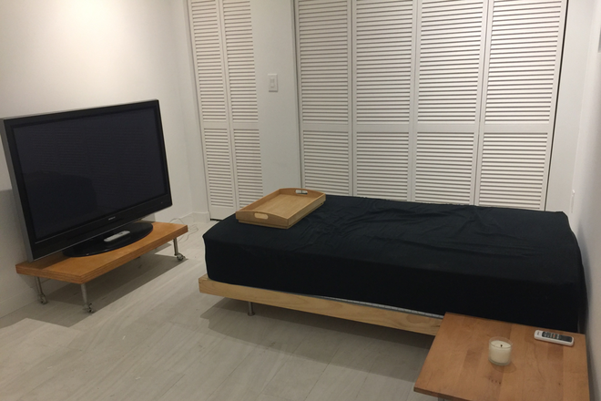 Furnishing available - Private Cozy Studio close to UM campus and Coral Gables