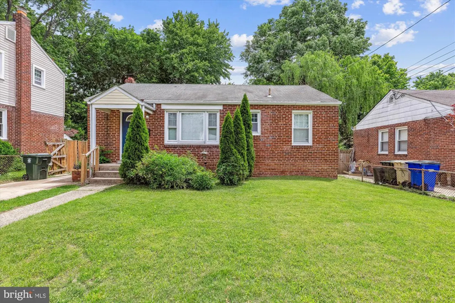 Front View - Single bedroom at a 5 bed private house