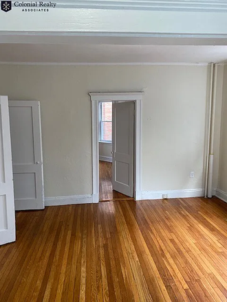 Hall + Cupboard - Looking for a girl | $525/ month | Room spot | All girls Apt