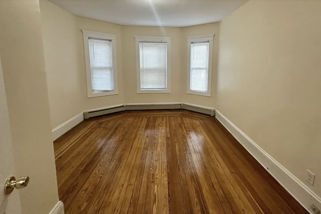 Room for rent - Apt close to Ball Sq