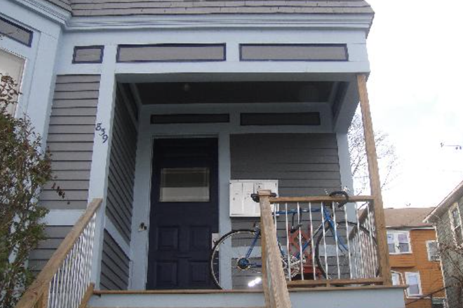 Deck - THEE BEST 5 BED/ 2 BATH / WALKING DISTANCE TO NEU (09/01/2024) Rental