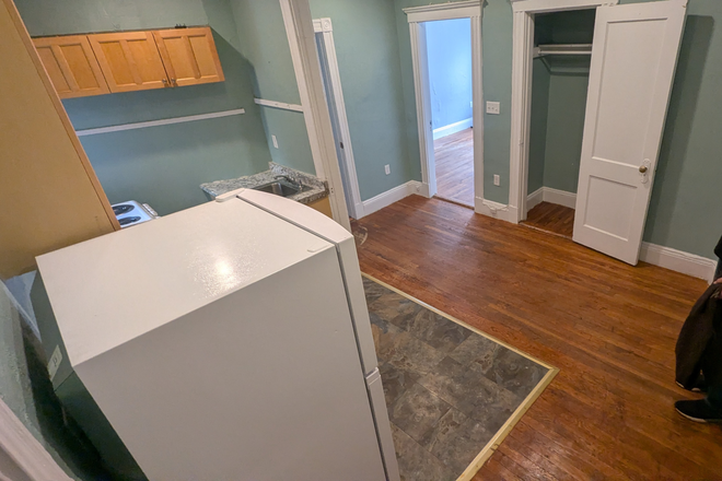 Main Area/Kitchen - 55 Park Drive