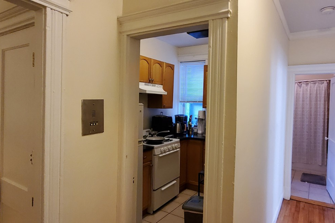1 - SEPT 2026-Awesome 1 bed, 1 bed Split and 2 bed splits, NO Broker Fee! Apartments