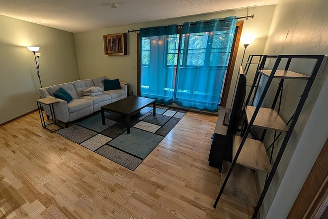 living room - Summer Only: Fully furnished 2b/2b condo w/ underground parking