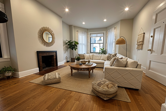 living room (virtually staged) - Spacious, Bright & Sunny 4 Bed / 2 Bath near campus available 9/1/26!! Apartments