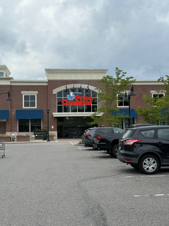 Shopping Storrs 2 minutes away walking - Condo across the street from UCONN